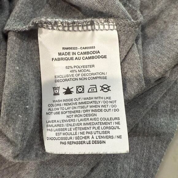 Nike Swoosh Casual Athleisure ShortSleeve T-Shirt Womens Medium Gray Workout Gym - Picture 5 of 6